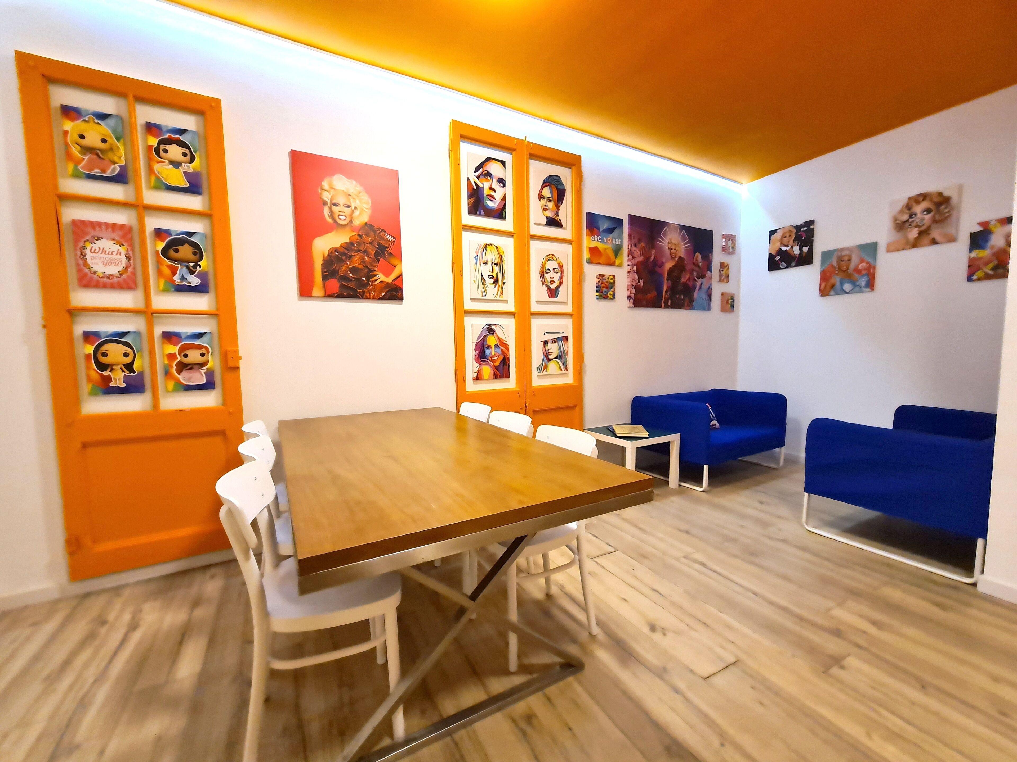 Gracia City Hostel - Barcelona — Photos 1
